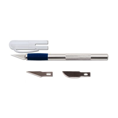 Skalpel z wymiennymi ostrzami