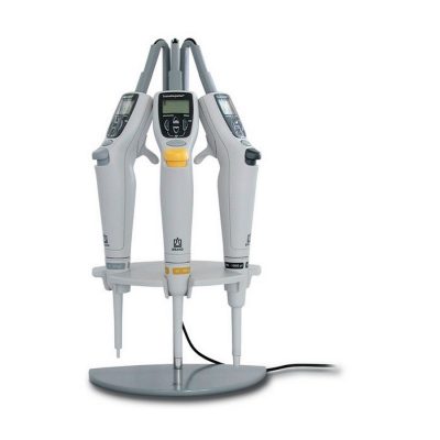 Trójstanowiskowy statyw ładujący do pipet Transferpette® Electronic